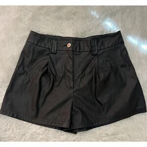 SHEIN Women’s Faux Leather Shorts Black Size M 8-10 pleated